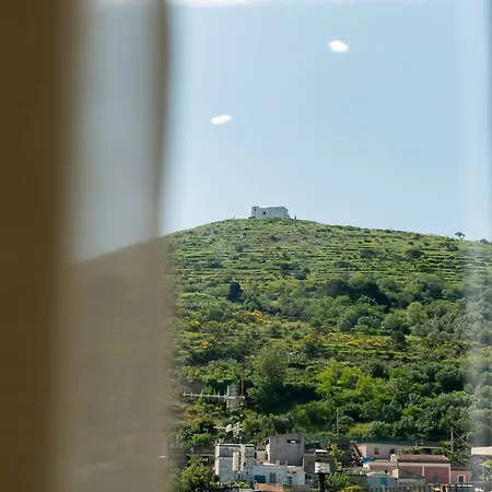 Blue Bell - Amazing Capri View Apartman Termini