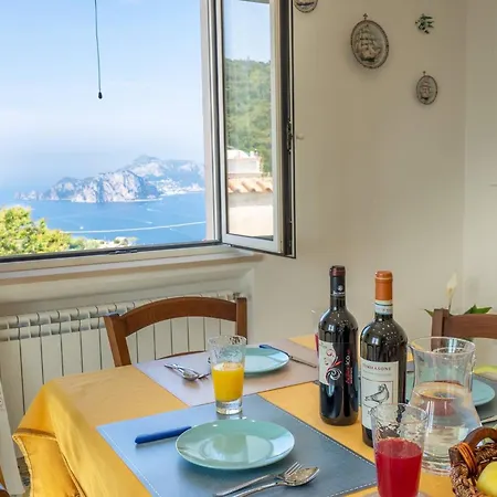 Blue Bell - Amazing Capri View Apartman Termini