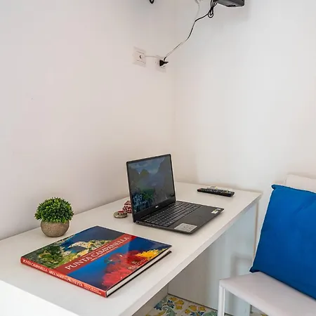 Apartman Blue Bell - Amazing Capri View
