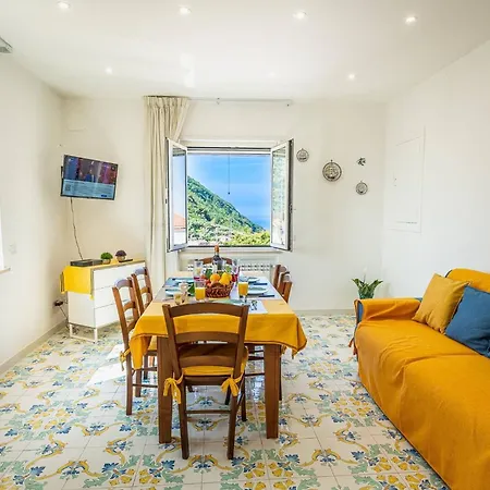 Blue Bell - Amazing Capri View Apartman *