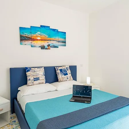 Blue Bell - Amazing Capri View Apartman Termini