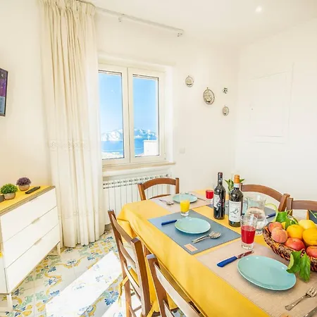 Blue Bell - Amazing Capri View Termini